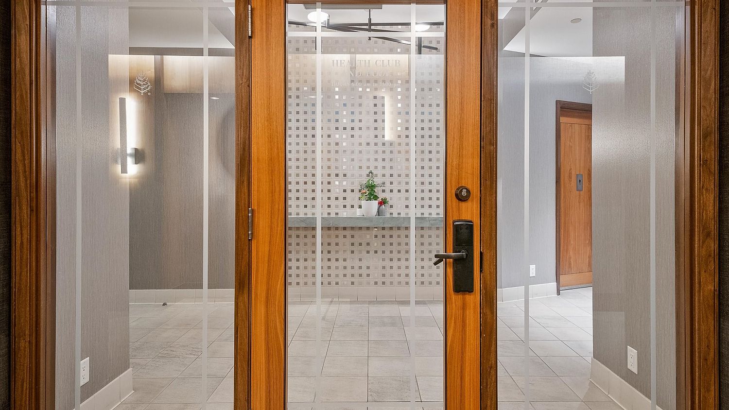 33 Four Seasons Private Residences