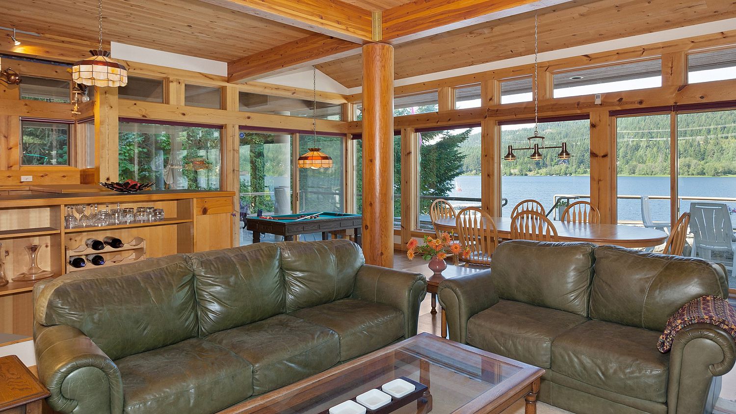 3319 Lakeside Road