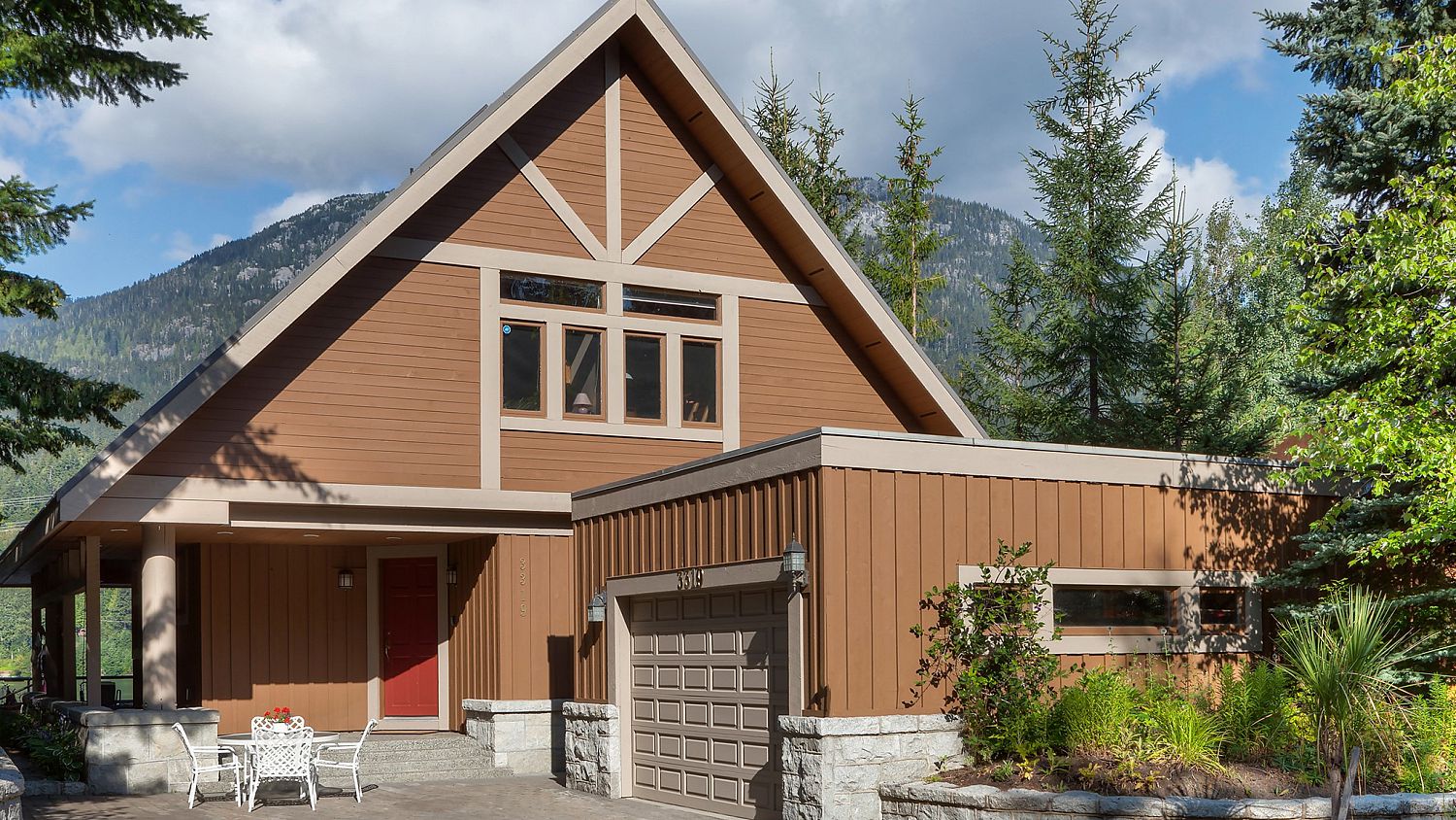 3319 Lakeside Road