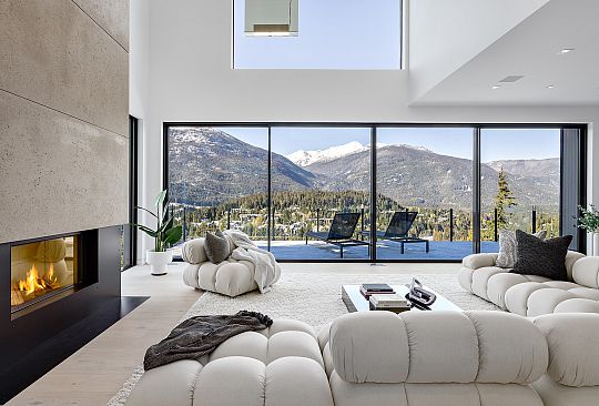 3824 Sunridge Drive Whistler BC Canada