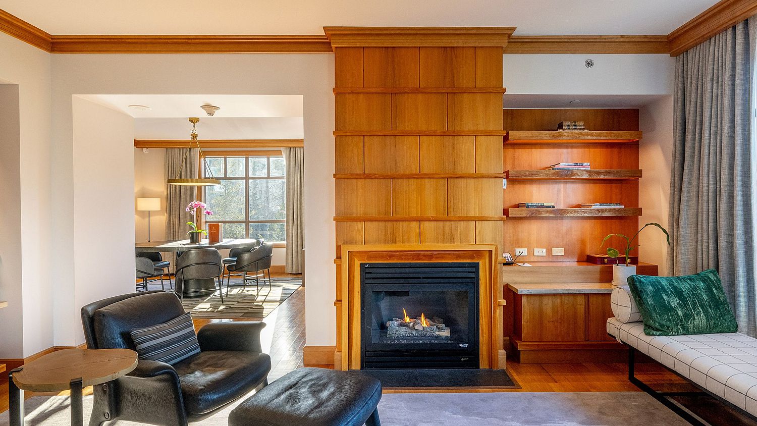 530/532/534 Four Seasons Resort