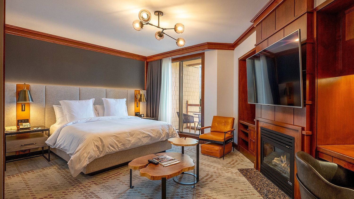 530/532/534 Four Seasons Resort
