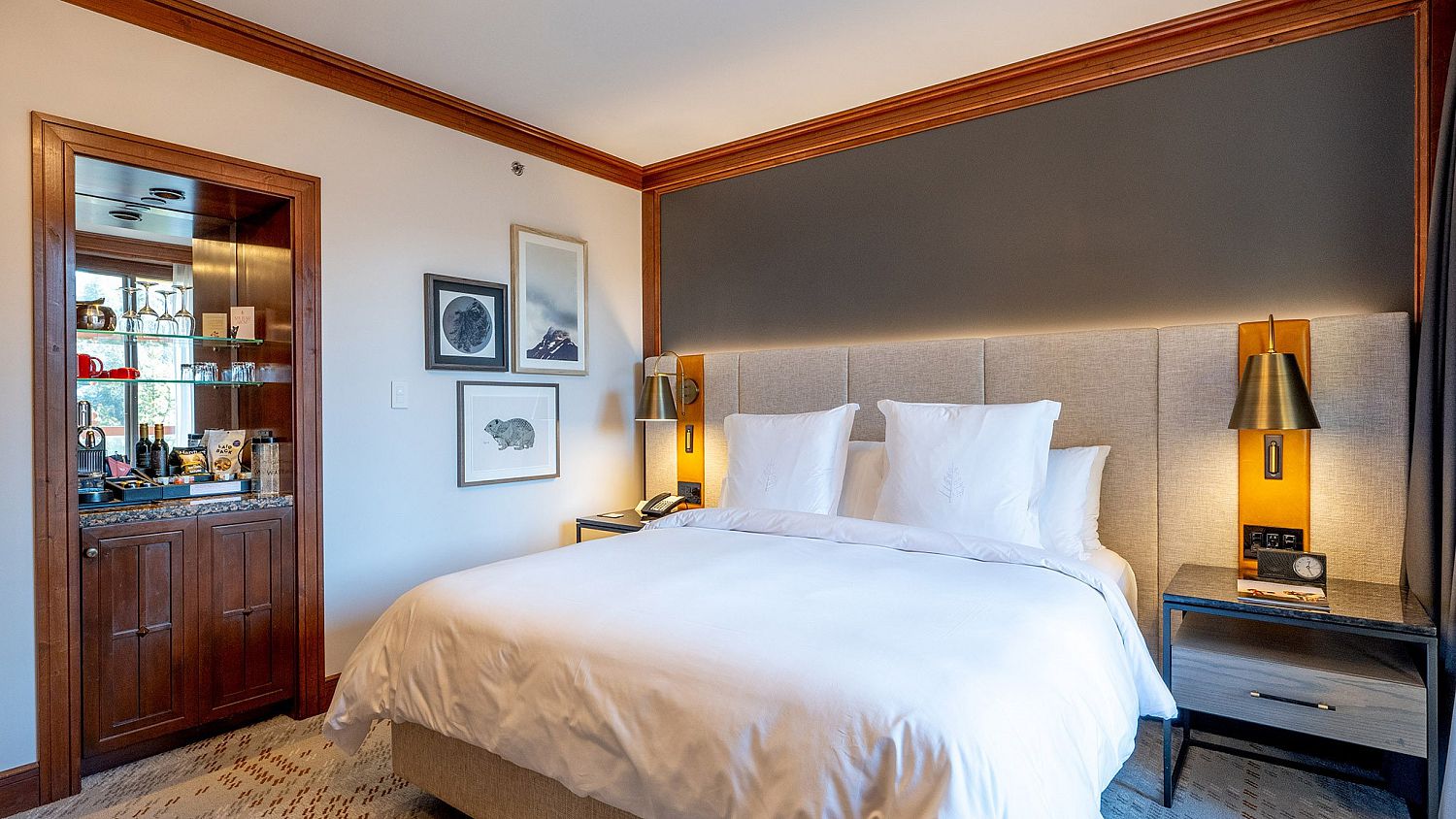 530/532/534 Four Seasons Resort