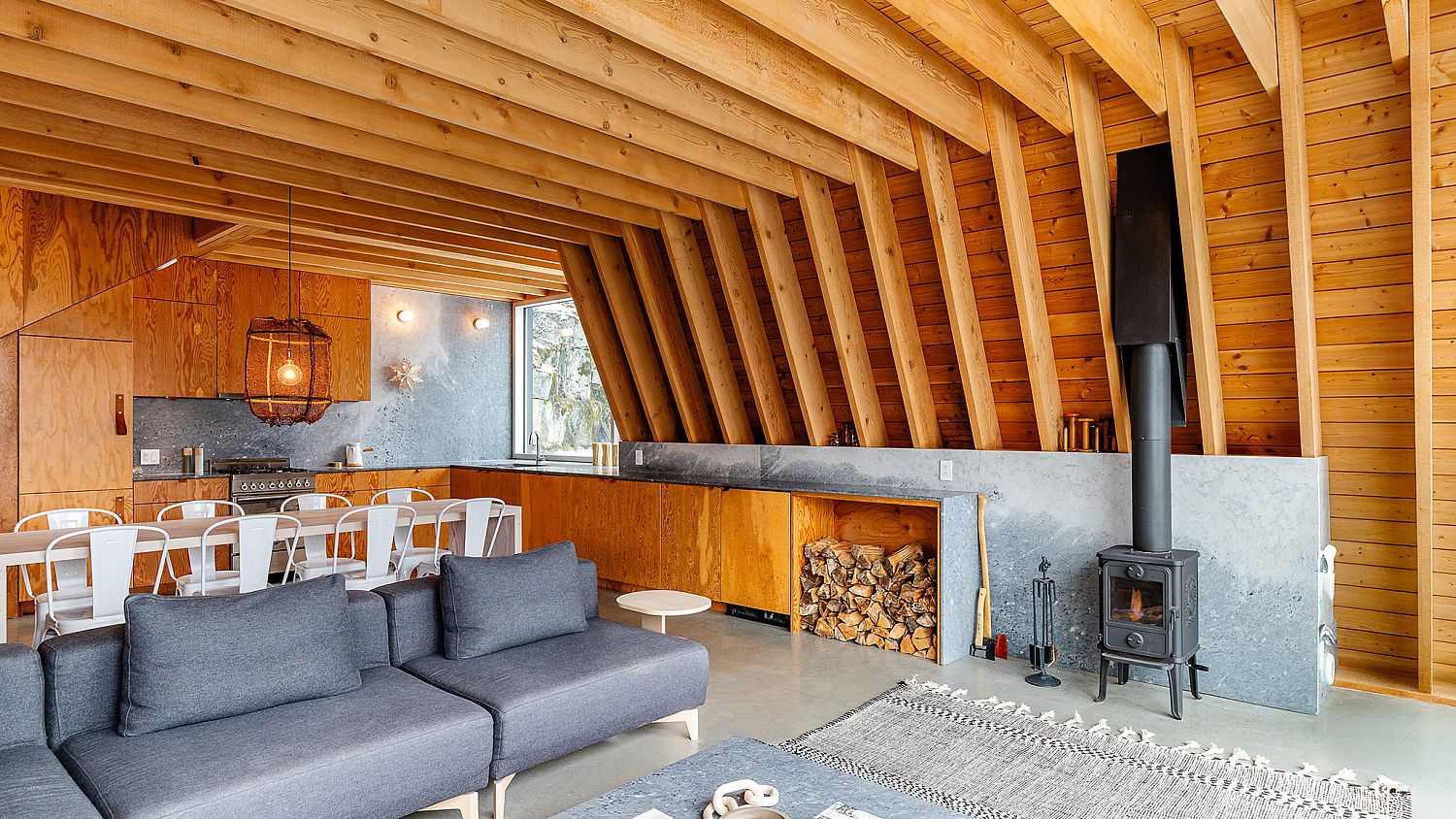 9501 Emerald Drive