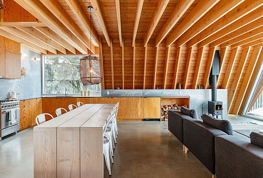 9501 Emerald Drive Whistler BC Canada